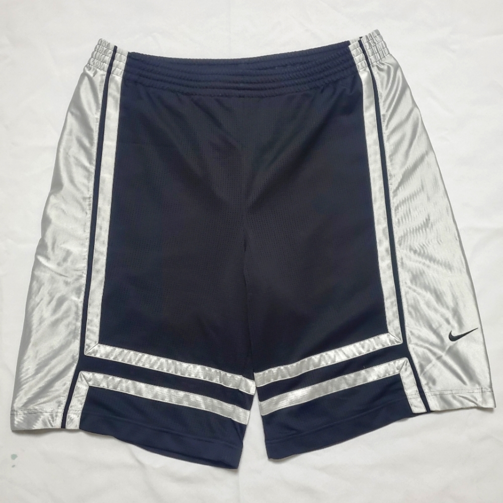 Nike Men’s Basketball Shorts Silver/Black – Size XXL, Athletic Activewear